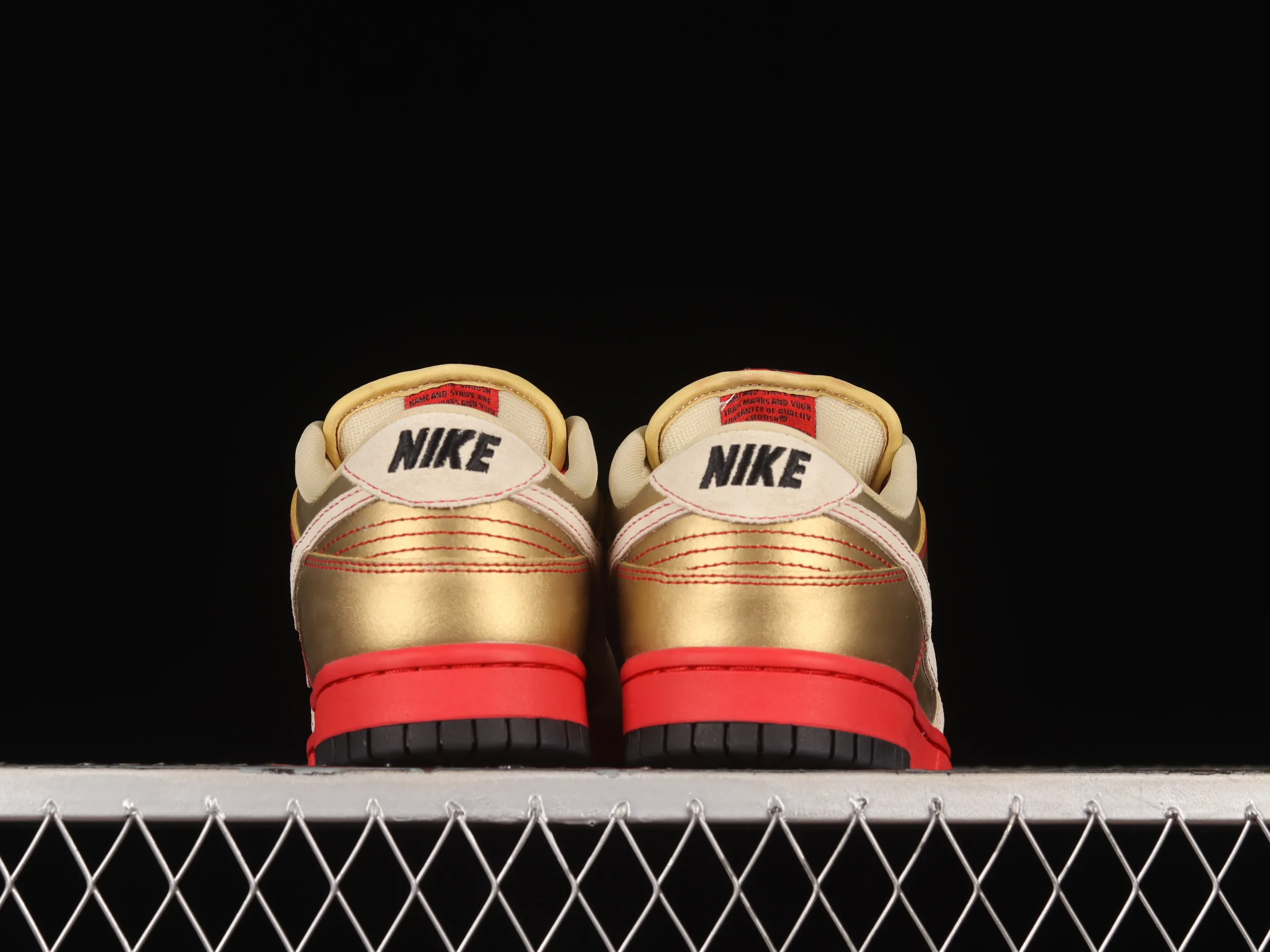 All categories Nk SB Dunk series Nk SB Dunk Low low-top sneakers Nk Dunk Low Lucky Cat SB low-top sports and leisure sneakers 304292-771
